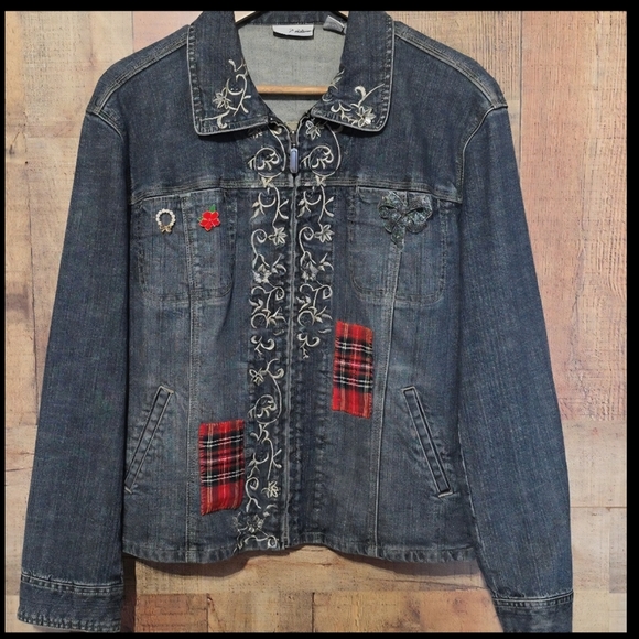 Upcycled Denim Red Plaid Jacket With Brooches - Picture 11 of 11